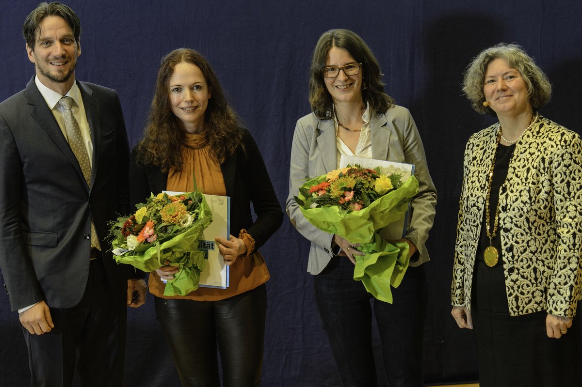 Björn Graf Bernadotte (Präsident der UGK), Dr. Jennifer Randerath, Dr. Elisabeth Maué (Preisträgerinnen 2019) und Prof. Dr. Kerstin Krieglstein (ehem. Rektorin der Universität Konstanz) – Foto: Jespah Holthof