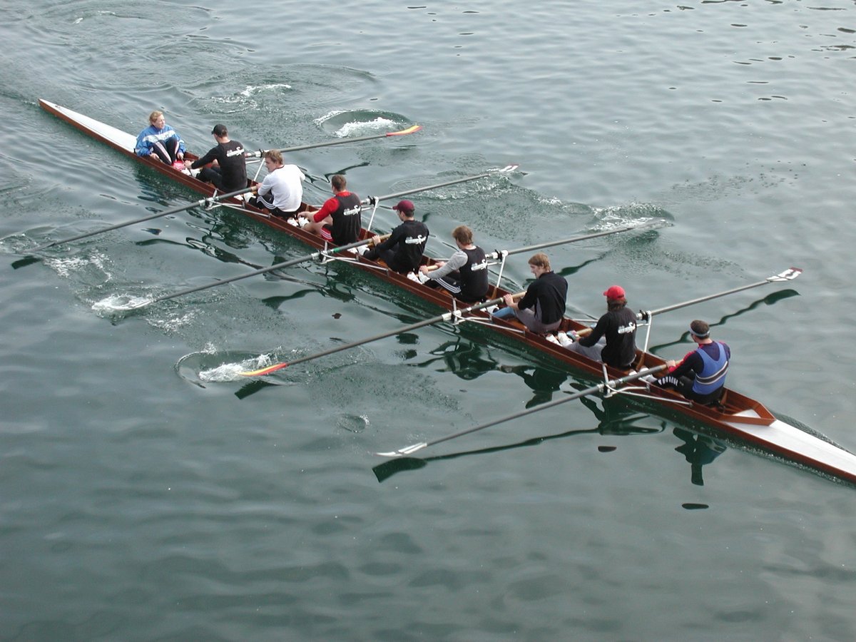 Ein Ruderboot der Sportlerinnen und Sportler der Universität Konstanz 