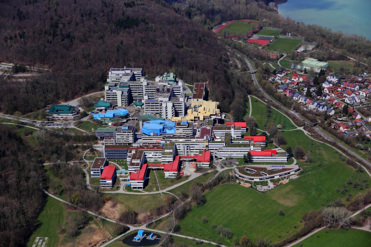 Blick auf die Universität Konstanz aus der Luft